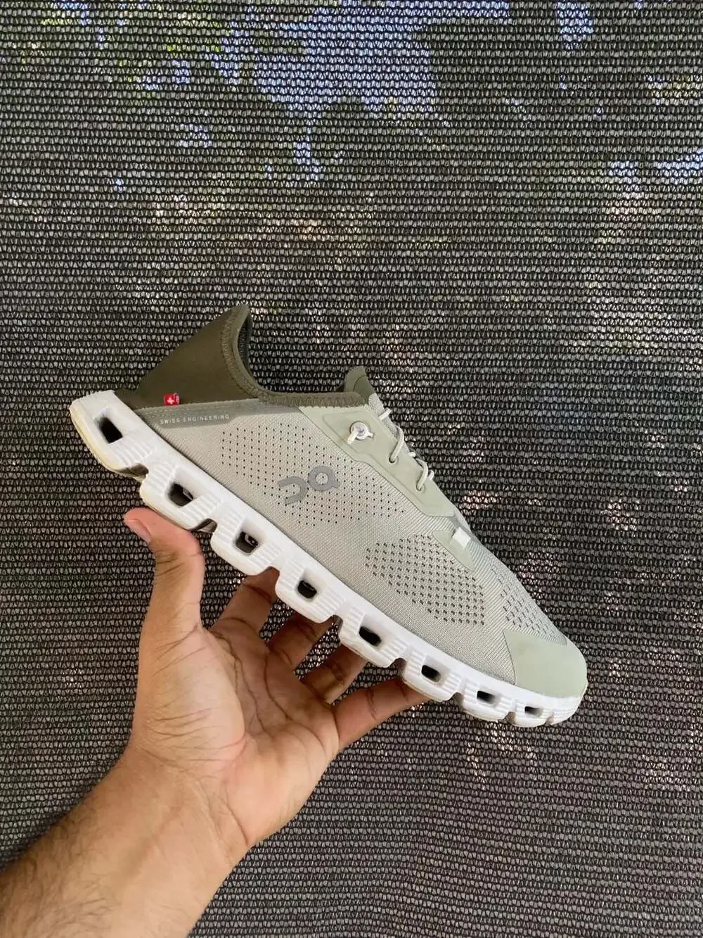 On Cloud 5 Coast Chalk Olive Running Shoes